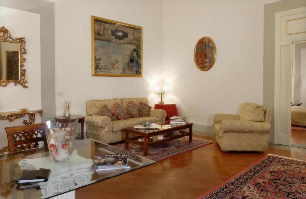 Palazzo Magnani Feroni, All Suite - Residenza D'Epoca Φλωρεντία Δωμάτιο φωτογραφία